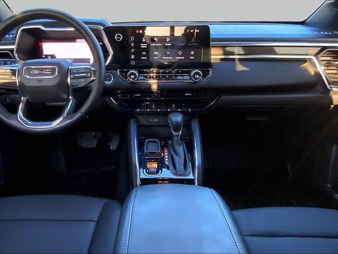 Used 2024 GMC Canyon Elevation w/ Elevation Premium Package RWD image 15