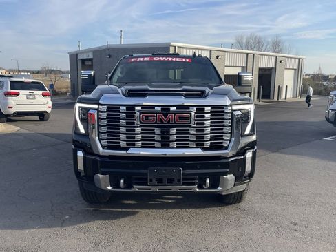 Used 2024 GMC Sierra 2500 Denali w/ Denali Reserve Package image 2