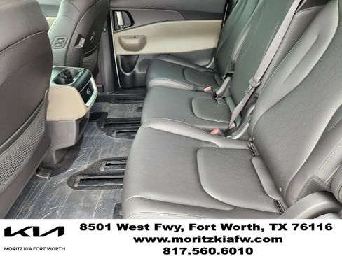 New 2026 Kia Carnival EX FWD image 19