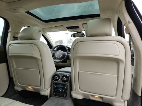 Used 2017 Jaguar XJ L Supercharged image 16