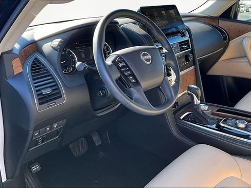 Used 2023 Nissan Armada SL w/ Captain's Chairs Package image 12