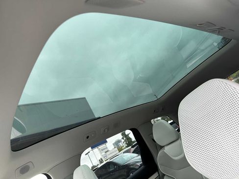 New 2025 Volvo EX90 Ultra image 24