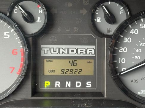 Used 2014 Toyota Tundra SR image 22