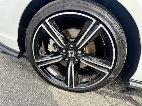 Used 2025 Honda Accord Sport image 31