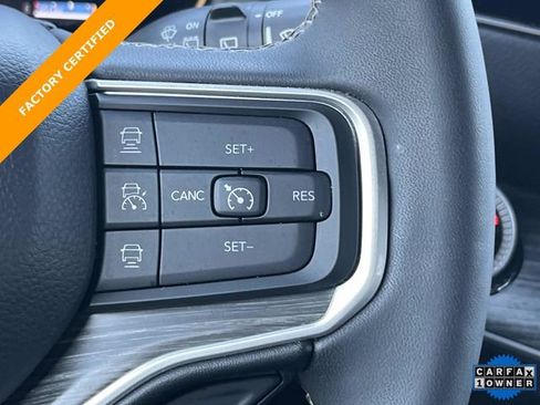 Certified 2024 Jeep Wagoneer Series III w/ Premium Group I AWD/4WD image 33