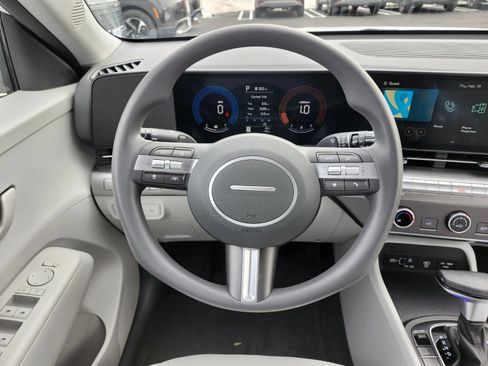 New 2026 Hyundai Kona SE image 13