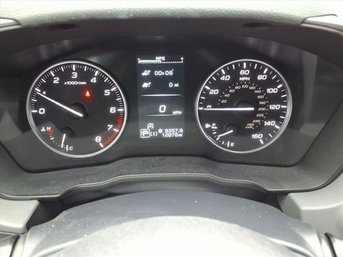 Used 2024 Subaru Crosstrek 2.0i Premium image 25