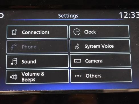 Used 2025 Nissan Versa SV FWD image 28