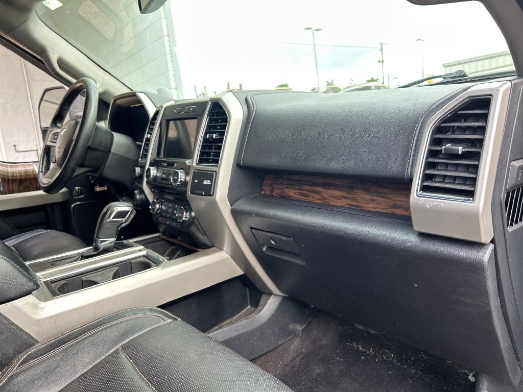 Used 2018 Ford F150 Lariat RWD image 13