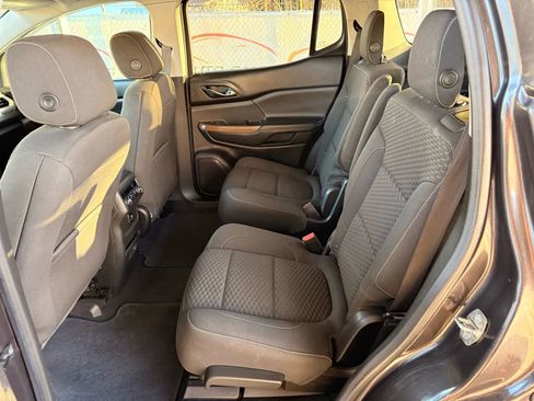 Used 2018 GMC Acadia SLE w/ Driver Alert Package I image 18