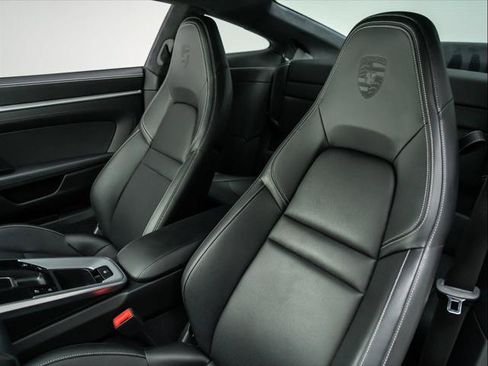 Used 2020 Porsche 911 Carrera w/ Sport Chrono Package RWD image 17