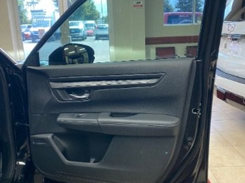 Used 2023 Honda CR-V EX image 9