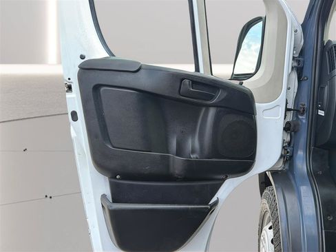 Used 2018 RAM ProMaster 2500 FWD image 14