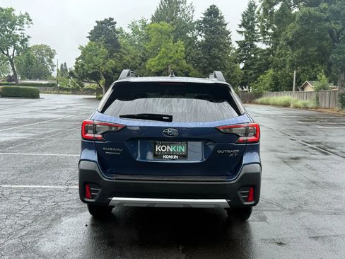 Used 2022 Subaru Outback Limited XT image 5