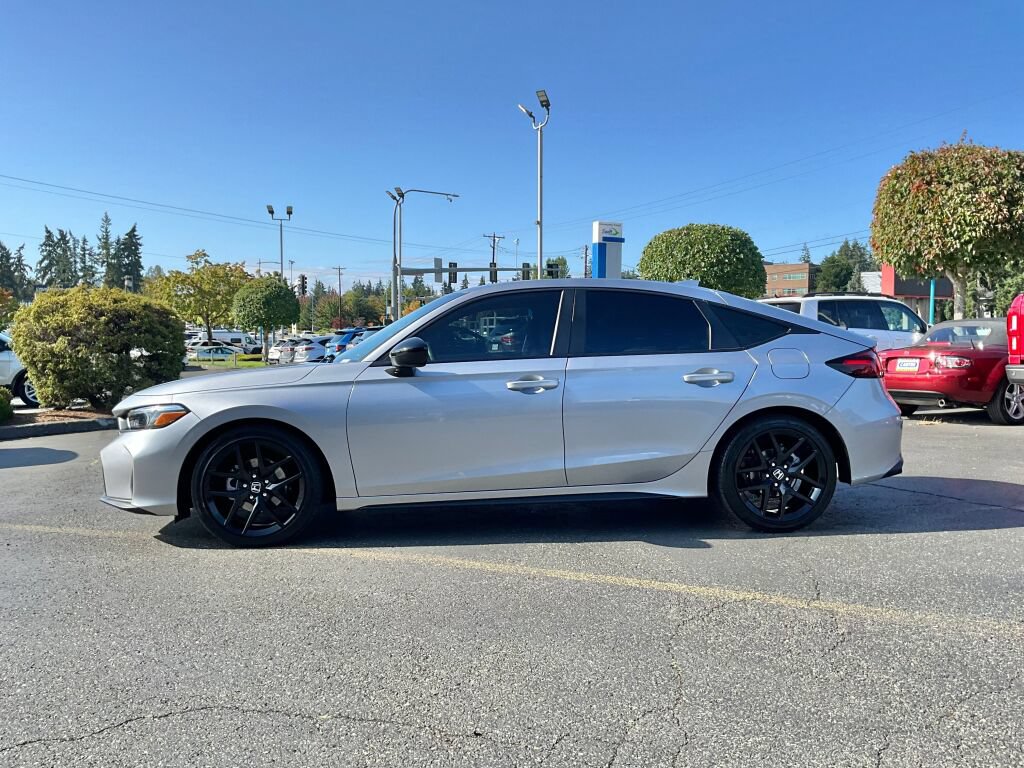 Used 2025 Honda Civic Sport image 4