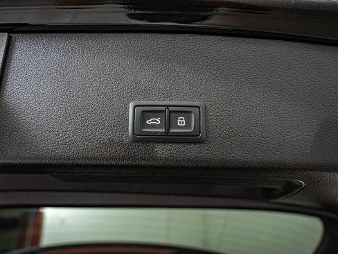 Used 2024 Audi Q8 e-tron Prestige w/ Prestige Package AWD/4WD image 43