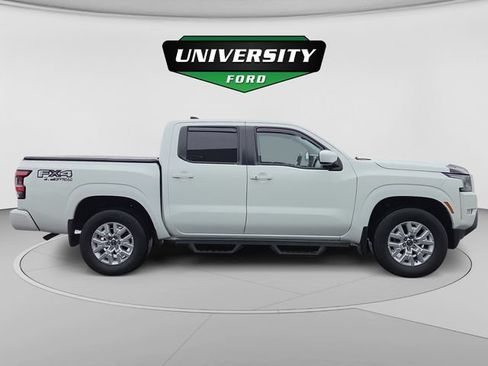 Used 2023 Nissan Frontier SV w/ SV Convenience Package AWD/4WD image 2