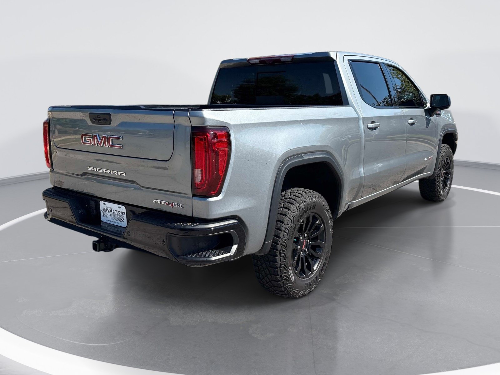 Used 2023 GMC Sierra 1500 AT4X AWD/4WD image 8