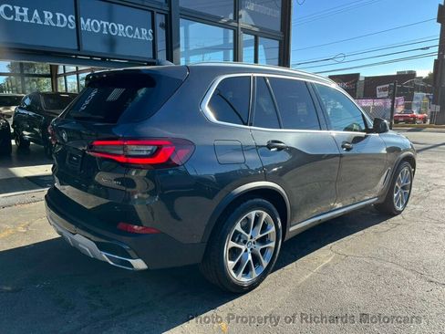 Used 2021 BMW X5 xDrive40i image 4