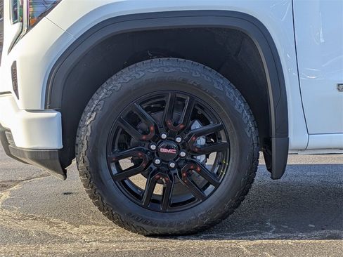 New 2026 GMC Sierra 1500 Elevation image 8