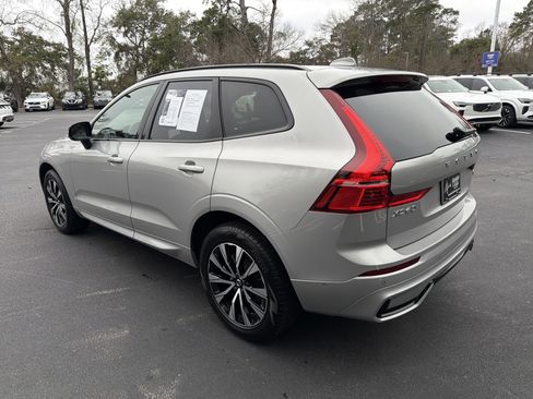 Certified 2025 Volvo XC60 B5 Plus w/ Climate Package image 8