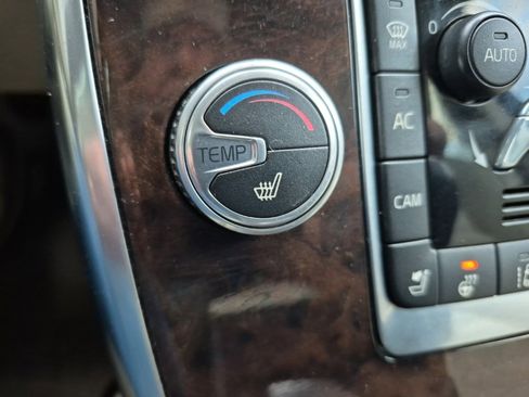 Used 2016 Volvo XC70 T5 Platinum image 26