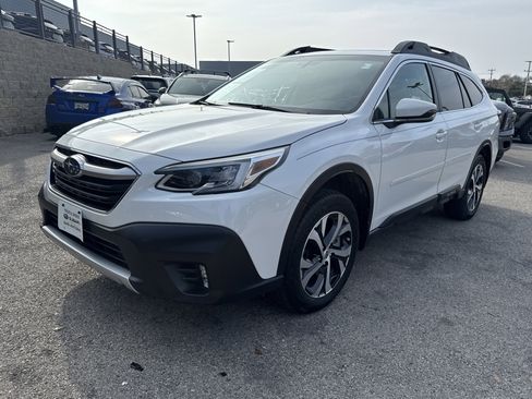 Certified 2022 Subaru Outback Limited image 7