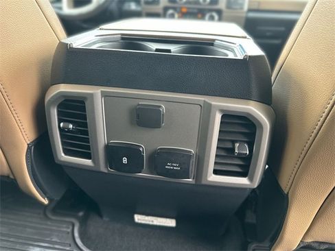 Certified 2022 Ford F250 Lariat w/ Lariat Ultimate Package image 24