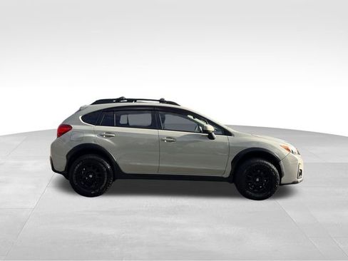 Used 2017 Subaru Crosstrek 2.0i Premium w/ Popular Package #2 image 6