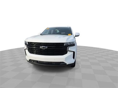 Certified 2023 Chevrolet Suburban RST image 3