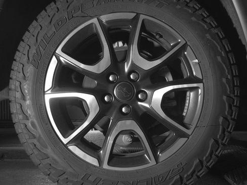 Used 2025 Jeep Compass Trailhawk AWD/4WD image 15