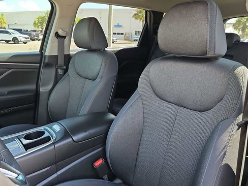 Used 2023 Hyundai Santa Fe SEL image 13