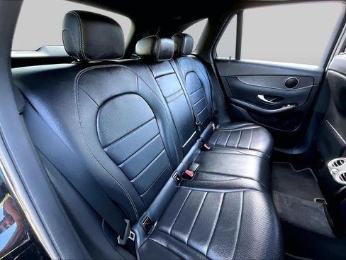 Used 2022 Mercedes-Benz GLC 300 4MATIC image 19