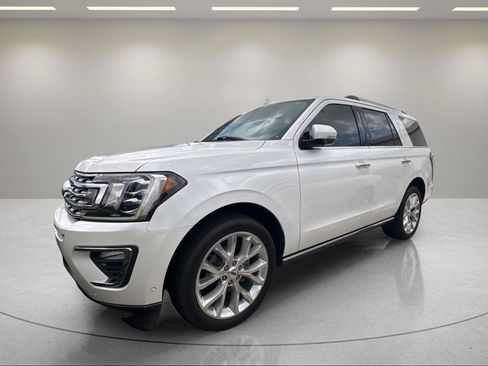Used 2018 Ford Expedition Limited w/ Equipment Group 302A RWD image 3