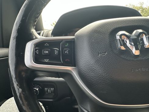 Used 2019 RAM 1500 Big Horn AWD/4WD image 31