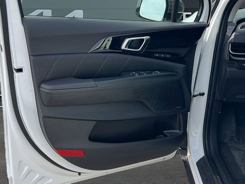 New 2026 Kia Carnival SX Prestige image 11