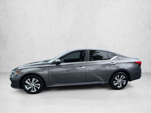 Certified 2025 Nissan Altima 2.5 S FWD image 8