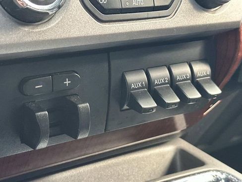 Used 2016 Ford F350 King Ranch w/ King Ranch w/Chrome Package image 30