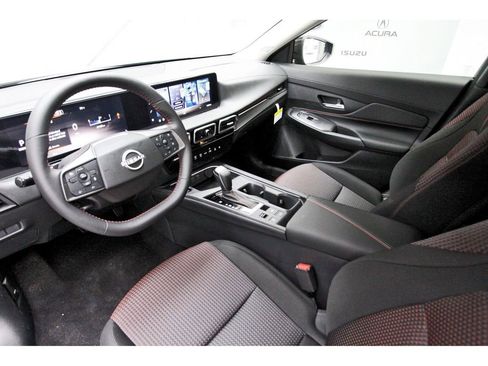 New 2026 Nissan Sentra SR w/ Floor Mat Package FWD image 12