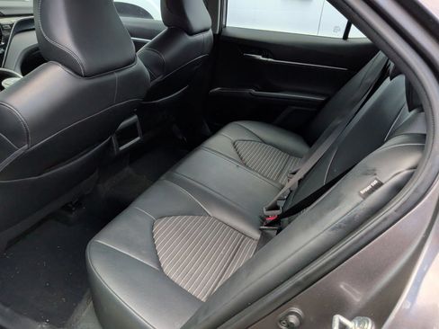 Used 2022 Toyota Camry SE FWD image 10