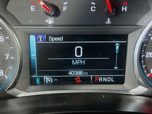Used 2018 Chevrolet Equinox Premier FWD image 16