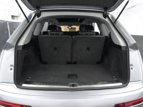 Used 2018 Audi Q7 3.0T Prestige image 50