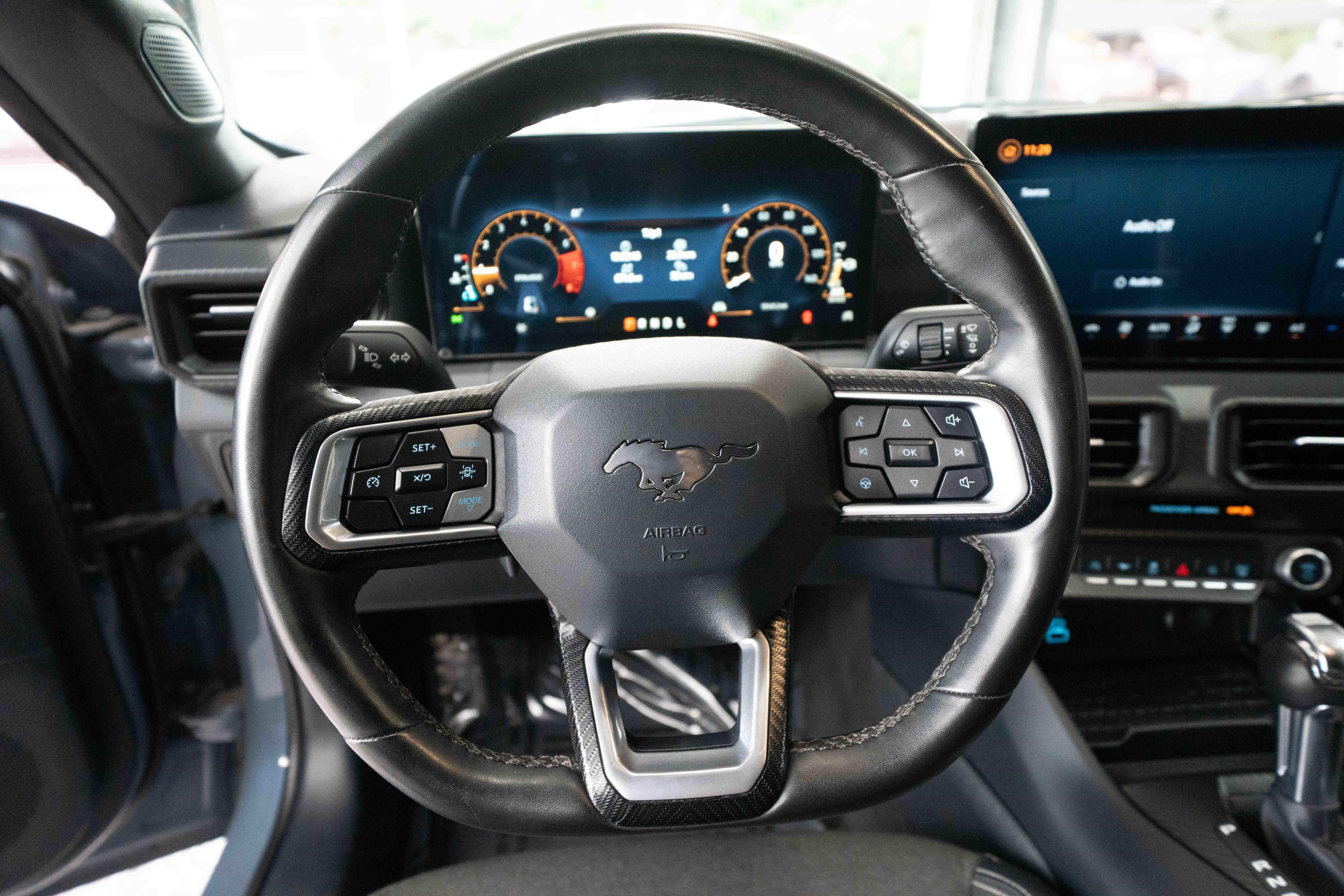 Used 2024 Ford Mustang Convertible RWD image 21