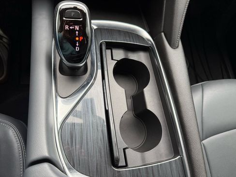 Used 2021 Buick Enclave Essence w/ Sport Touring Edition FWD image 36