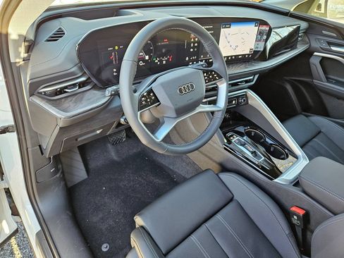 New 2025 Audi Q5 Premium Plus AWD/4WD image 9