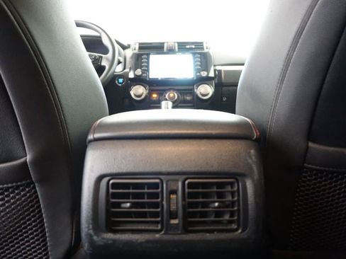 Used 2021 Toyota 4Runner TRD Off-Road Premium w/ Moonroof Package AWD/4WD image 16