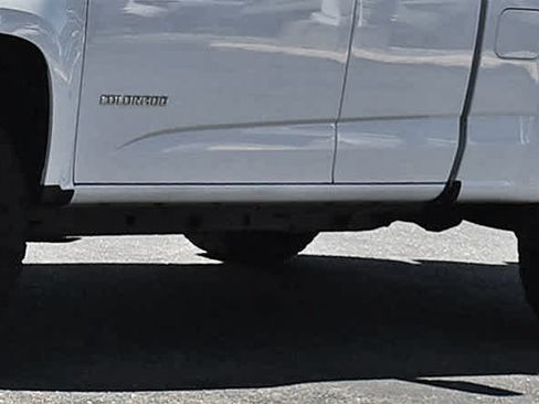 Used 2019 Chevrolet Colorado Z71 AWD/4WD image 23