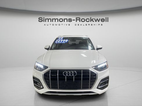 Used 2023 Audi Q5 2.0T Premium w/ Convenience Package AWD/4WD image 9
