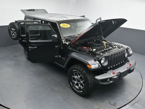 Used 2021 Jeep Wrangler Unlimited Rubicon image 40