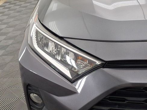Certified 2020 Toyota RAV4 XLE w/ Convenience Package AWD/4WD image 19
